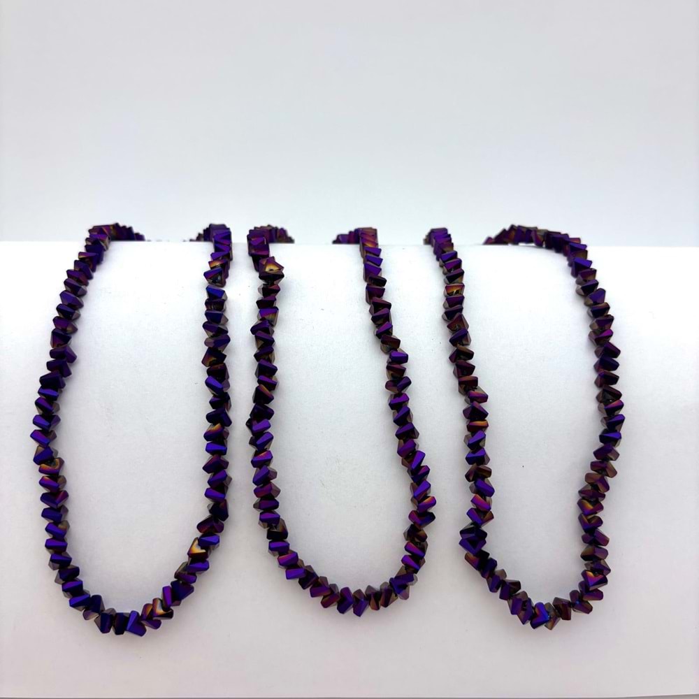 Üçgen Kristal 1 Dizi