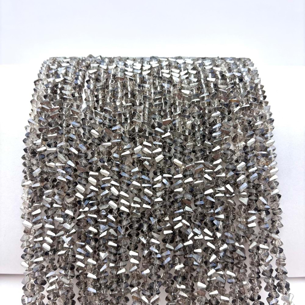 Üçgen Kristal 1 Dizi